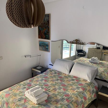 Apartamento Vintage 70S Flat Atenas Exterior foto